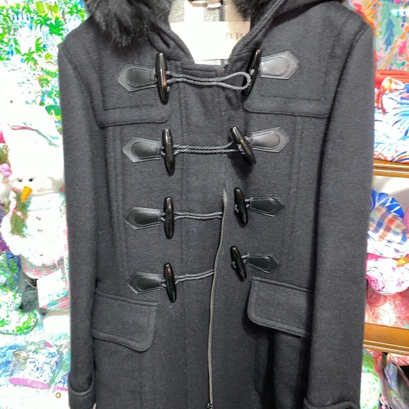 Authentic  Burberry  duffle coat - like new - Picture 4 of 8